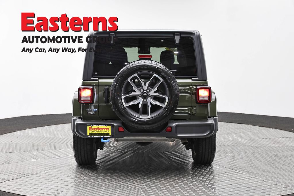 Used 2024 Jeep Wrangler Unlimited AWD/4WD image 6