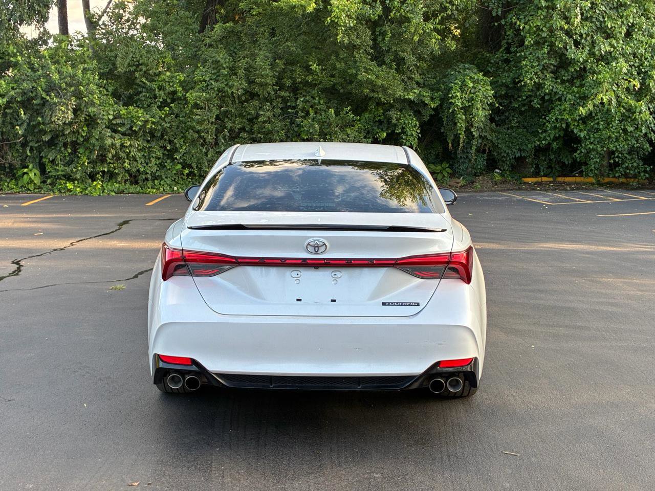 Used 2019 Toyota Avalon Touring FWD image 7