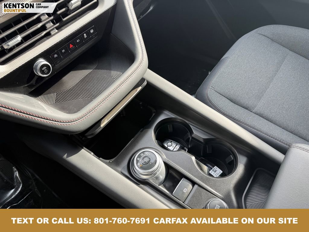 Used 2025 Ford Explorer Active image 25