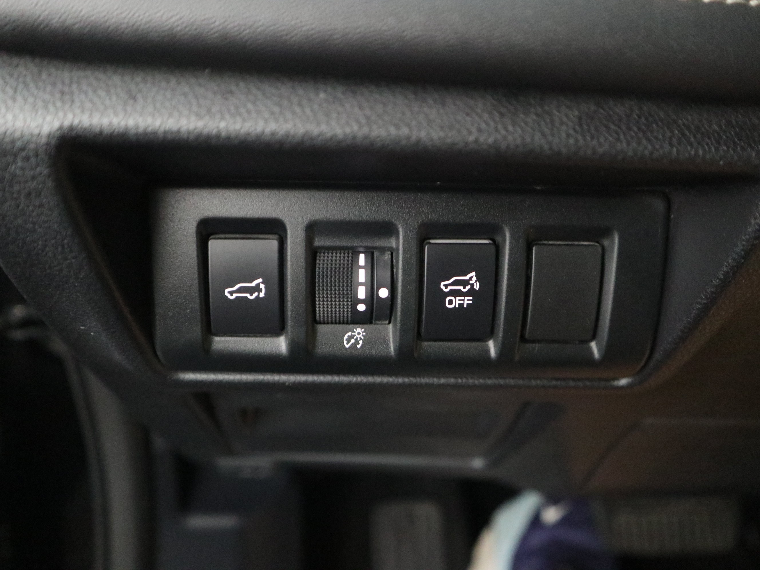 Used 2023 Subaru Outback Limited AWD/4WD image 31