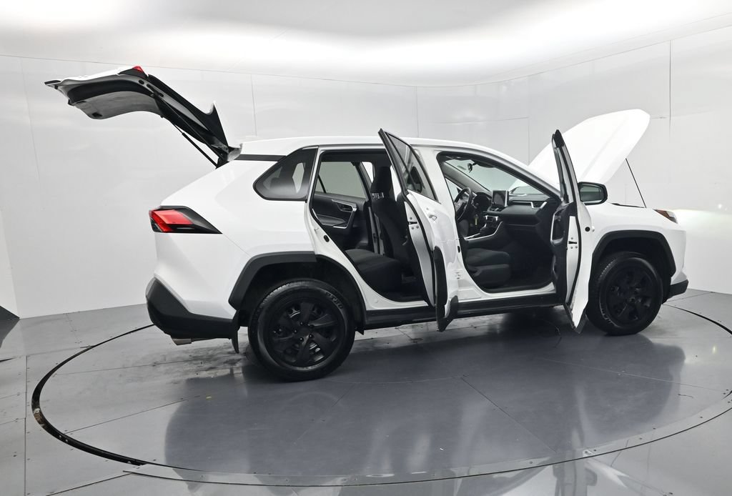 Used 2024 Toyota RAV4 LE AWD/4WD image 55