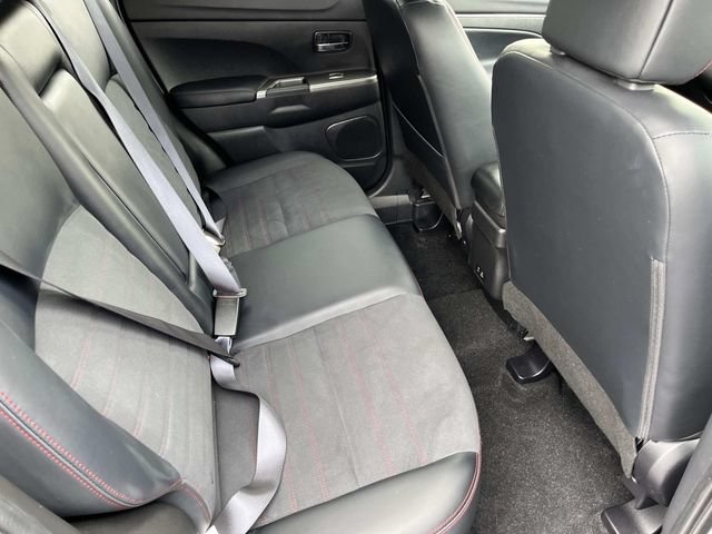 Used 2025 Mitsubishi Outlander Sport AWD image 18