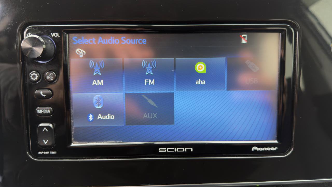 Used 2016 Scion iM image 30