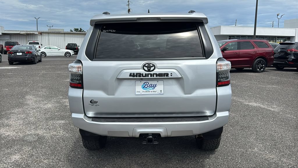 Used 2021 Toyota 4Runner SR5 Premium AWD/4WD image 5