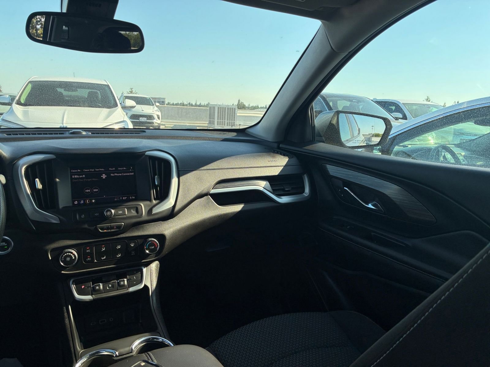Used 2024 GMC Terrain SLE FWD image 34