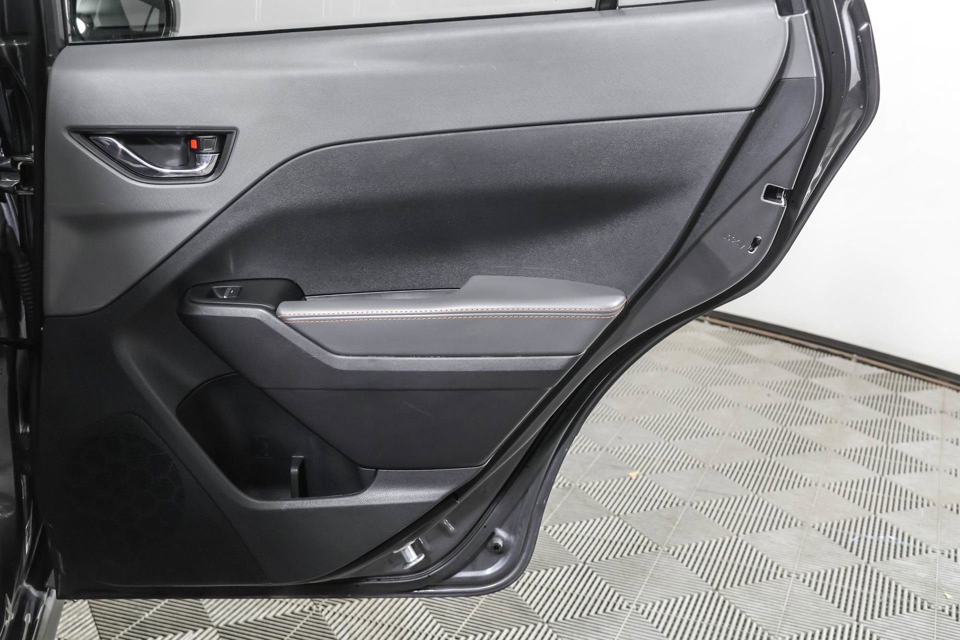 Used 2024 Subaru Crosstrek 2.5i Limited image 42