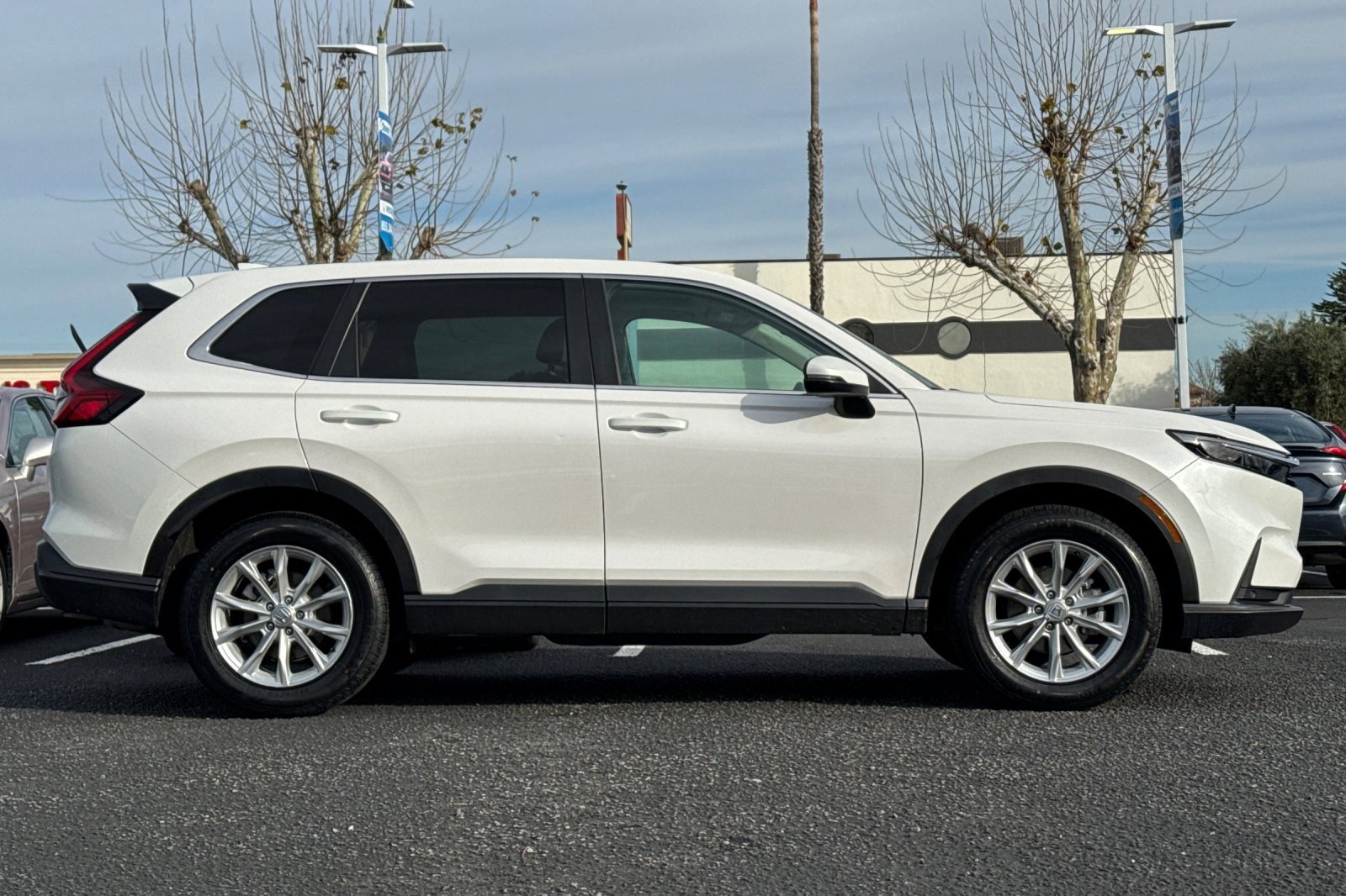 Used 2023 Honda CR-V EX-L image 7