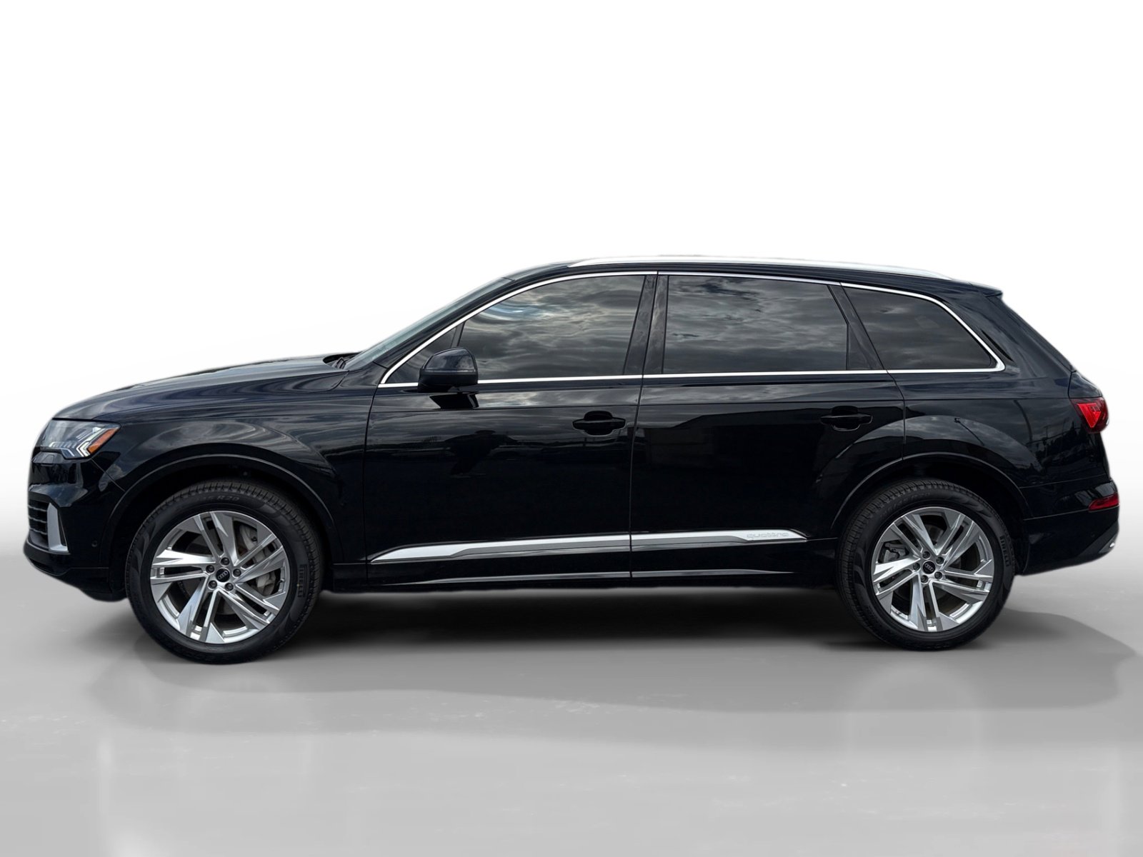 Used 2024 Audi Q7 3.0T Premium Plus AWD/4WD image 2