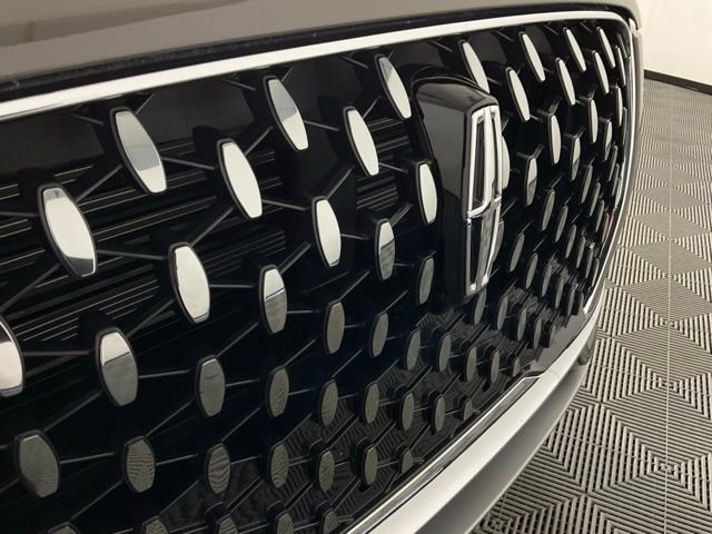 Used 2025 Lincoln Corsair Reserve AWD/4WD image 9