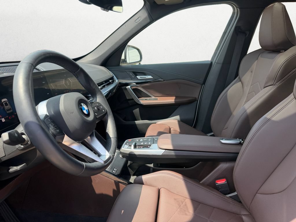 Used 2025 BMW X1 xDrive28i w/ Technology Package AWD/4WD image 10
