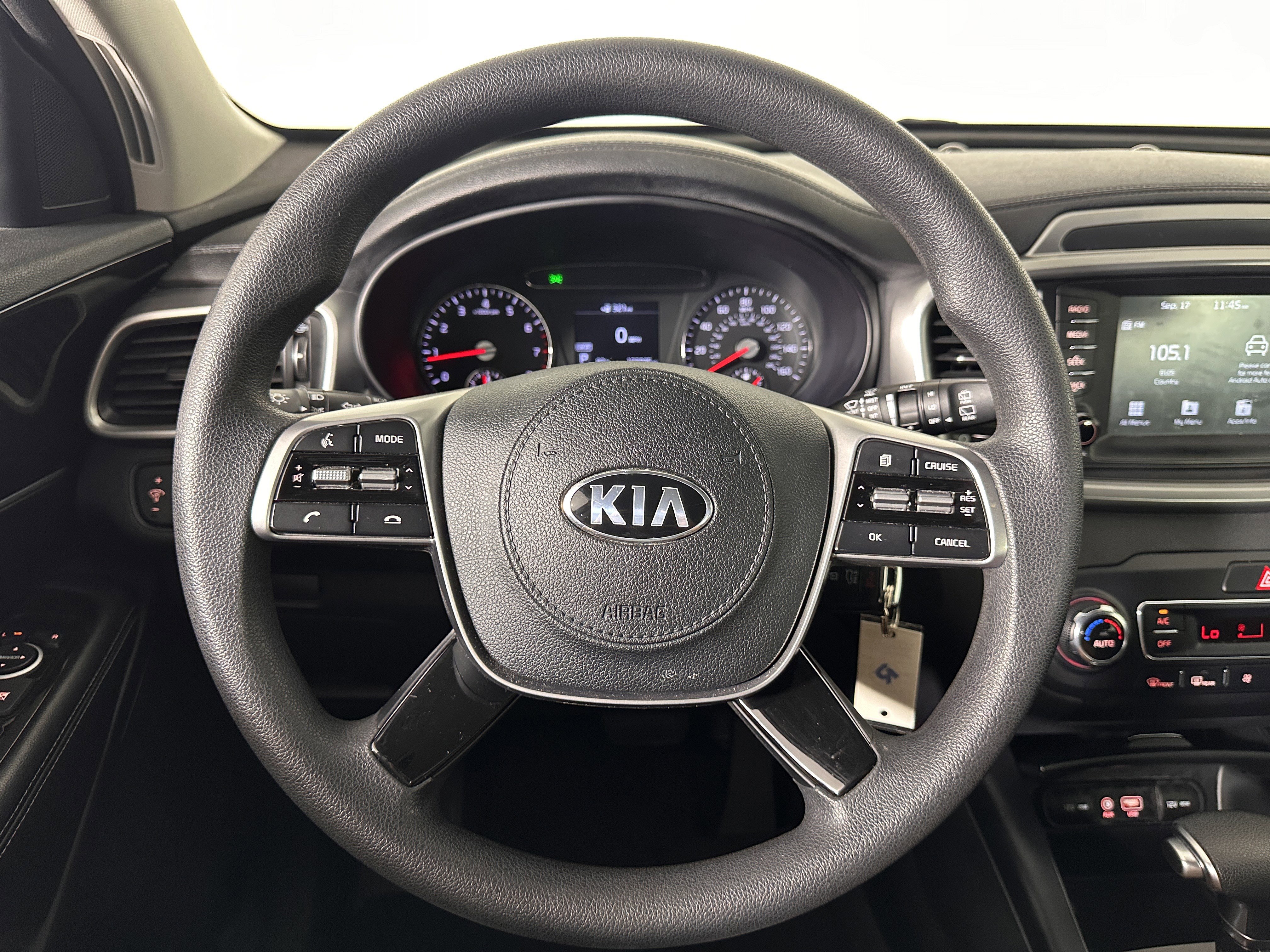 Used 2019 Kia Sorento LX image 13