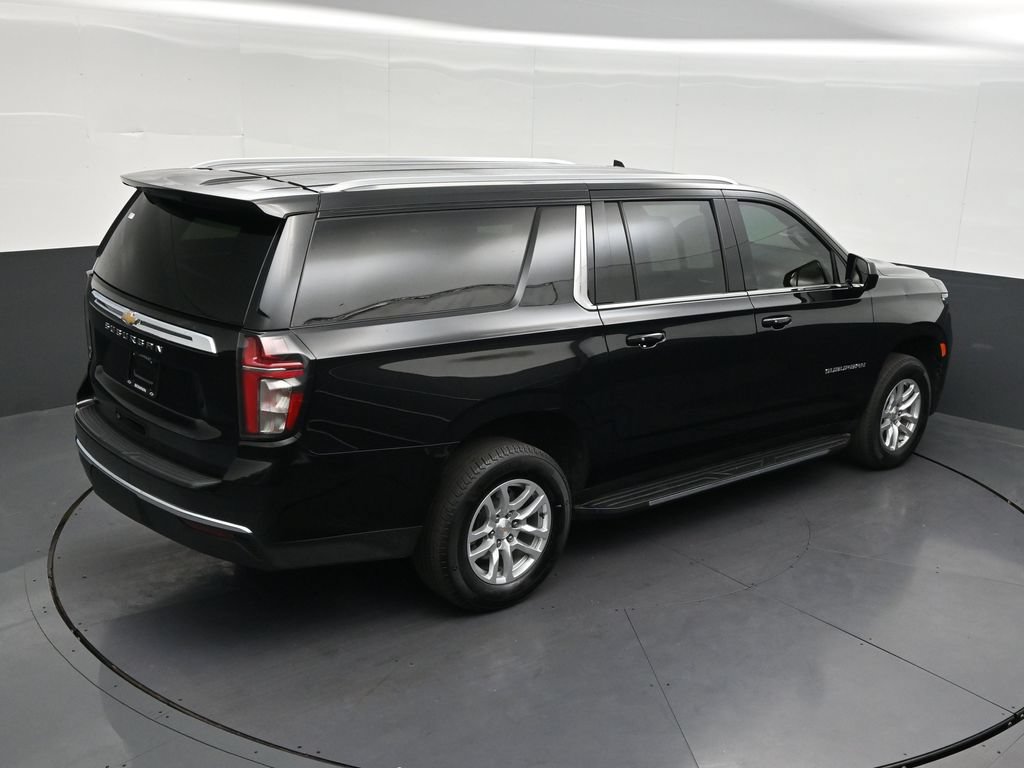 Used 2024 Chevrolet Suburban LS RWD image 20
