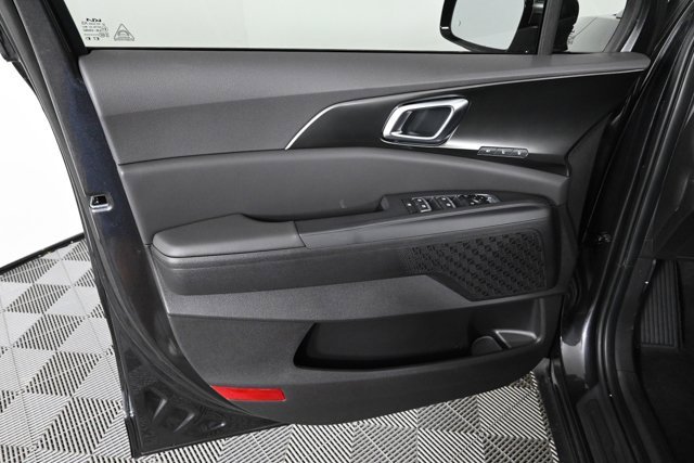 New 2026 Kia Carnival SX image 22