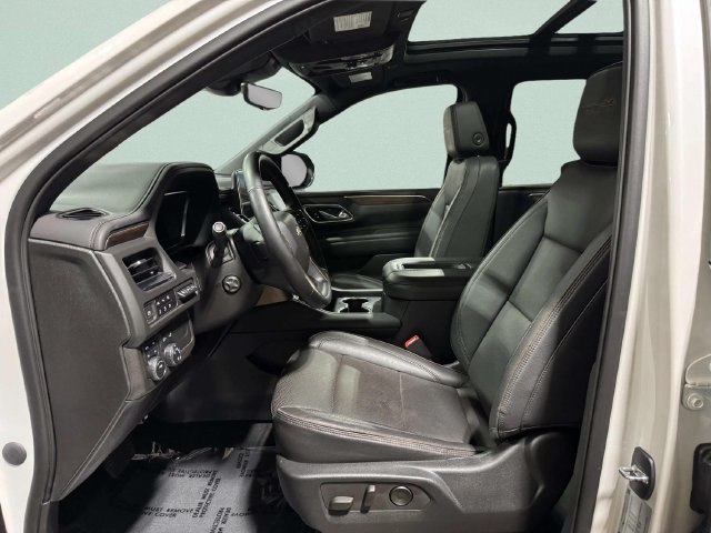 Used 2023 Chevrolet Tahoe High Country w/ Premium Package 2 AWD/4WD image 27