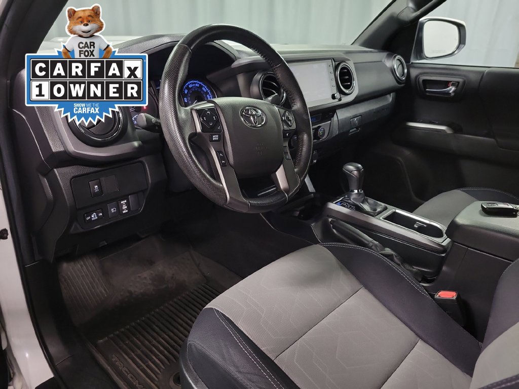 Used 2022 Toyota Tacoma TRD Sport w/ Technology Package AWD/4WD image 19