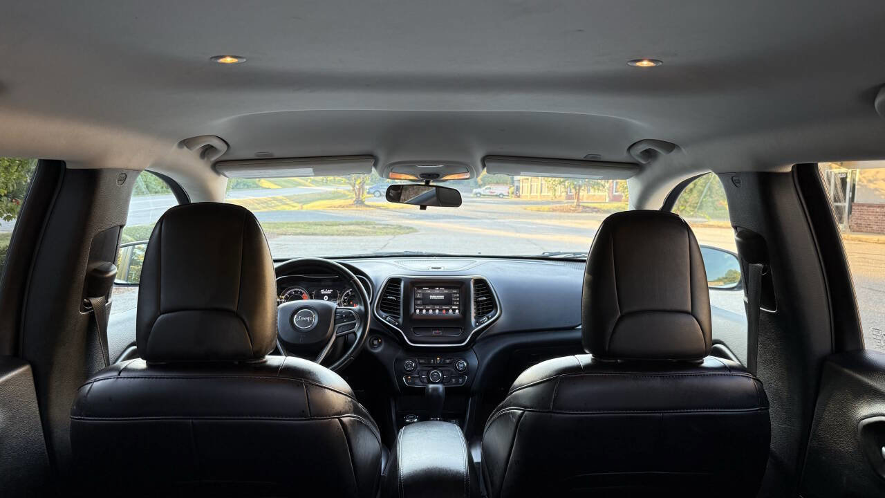 Used 2019 Jeep Cherokee Latitude Plus image 15