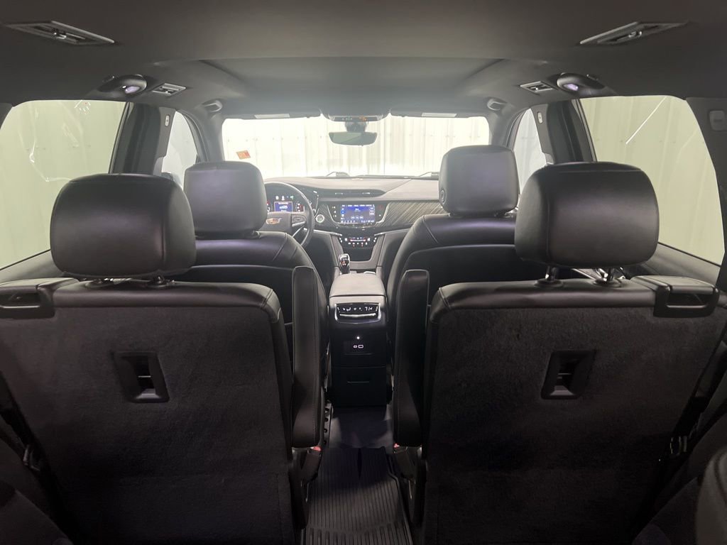 Used 2023 Cadillac XT6 Premium Luxury w/ Technology Package image 10