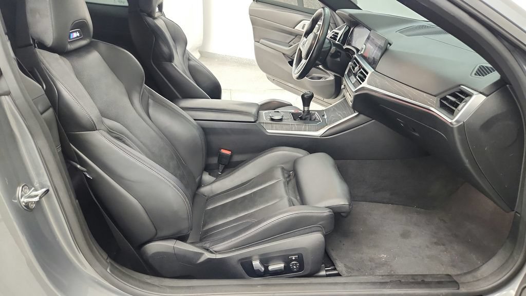 Used 2022 BMW M4 Coupe w/ M Driver's Package RWD image 39