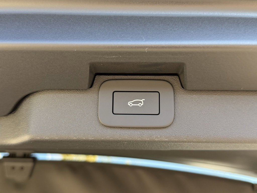 New 2026 Land Rover Discovery Limited Edition image 37