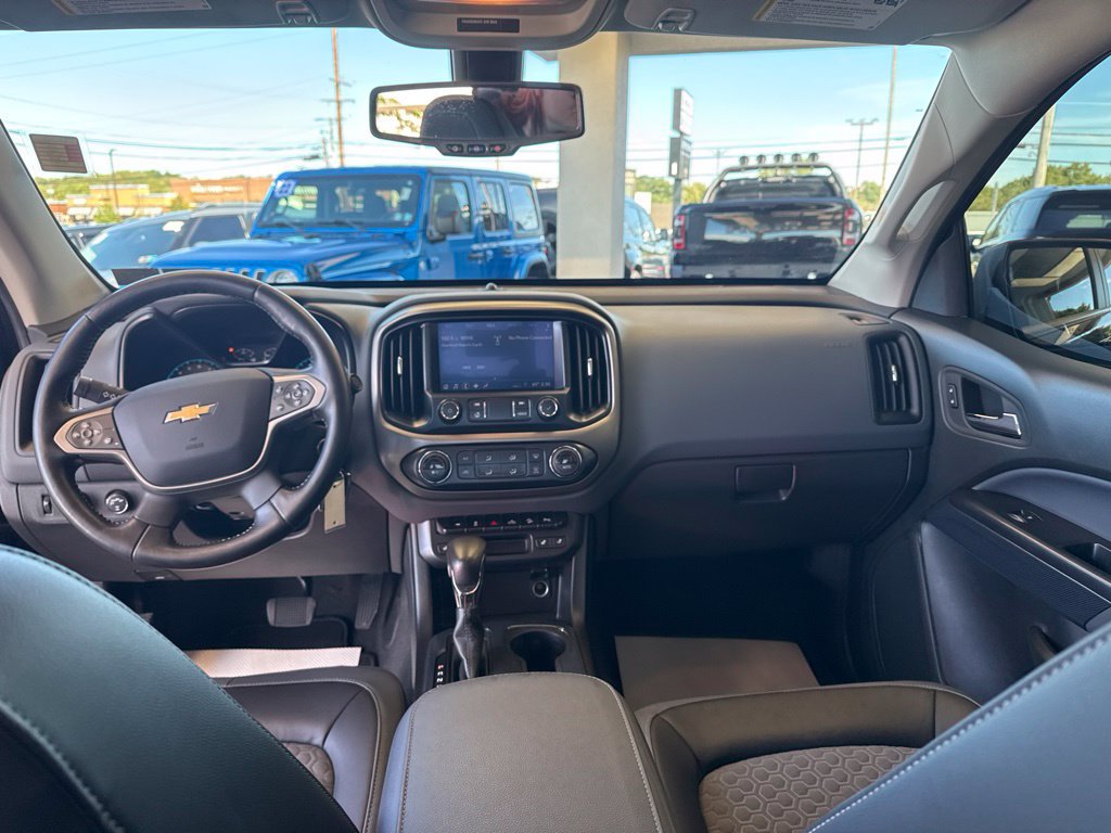 Used 2022 Chevrolet Colorado Z71 AWD/4WD image 13