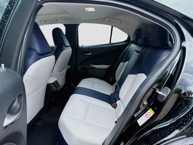 Used 2019 Lexus UX 200 w/ Premium Package FWD image 20