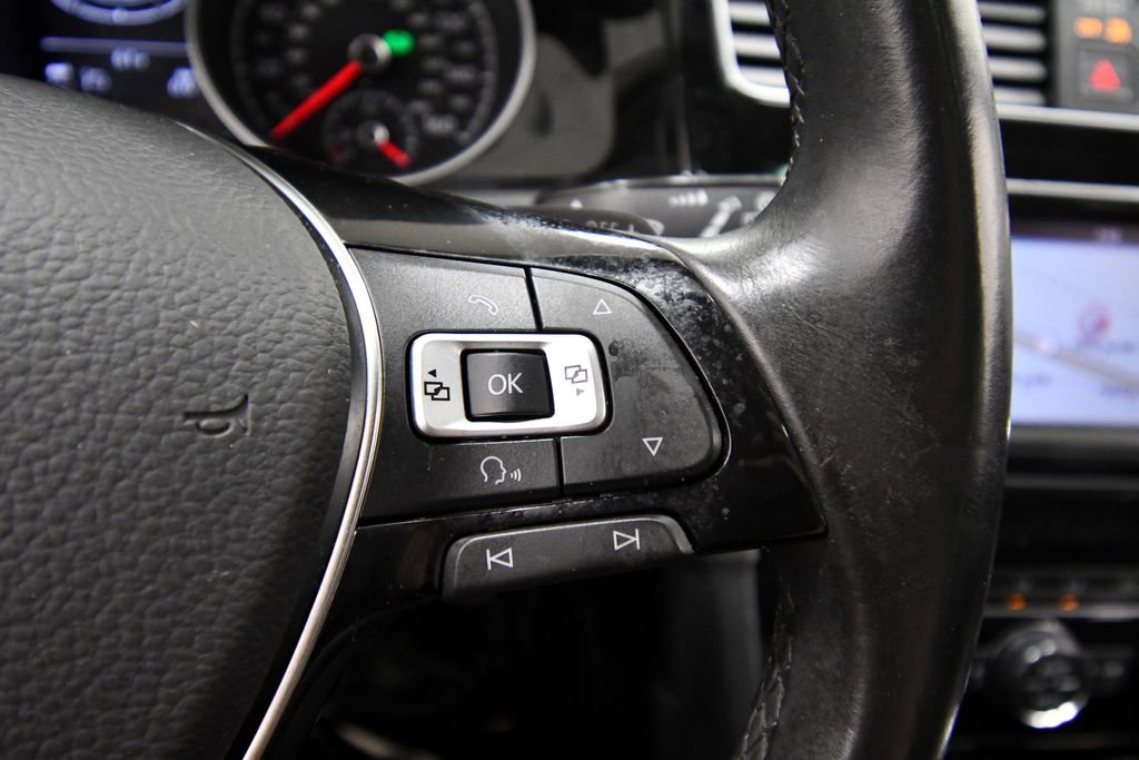 Used 2015 Volkswagen Golf TDI SEL FWD image 22