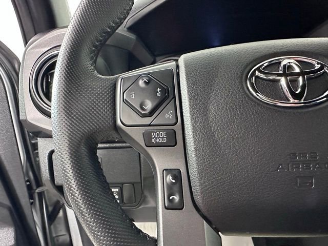 Used 2022 Toyota Tacoma TRD Sport AWD/4WD image 22