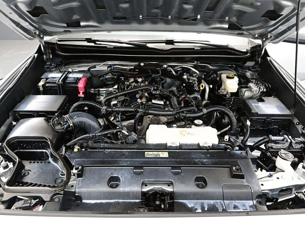 Used 2024 Toyota Tacoma TRD Off-Road image 11