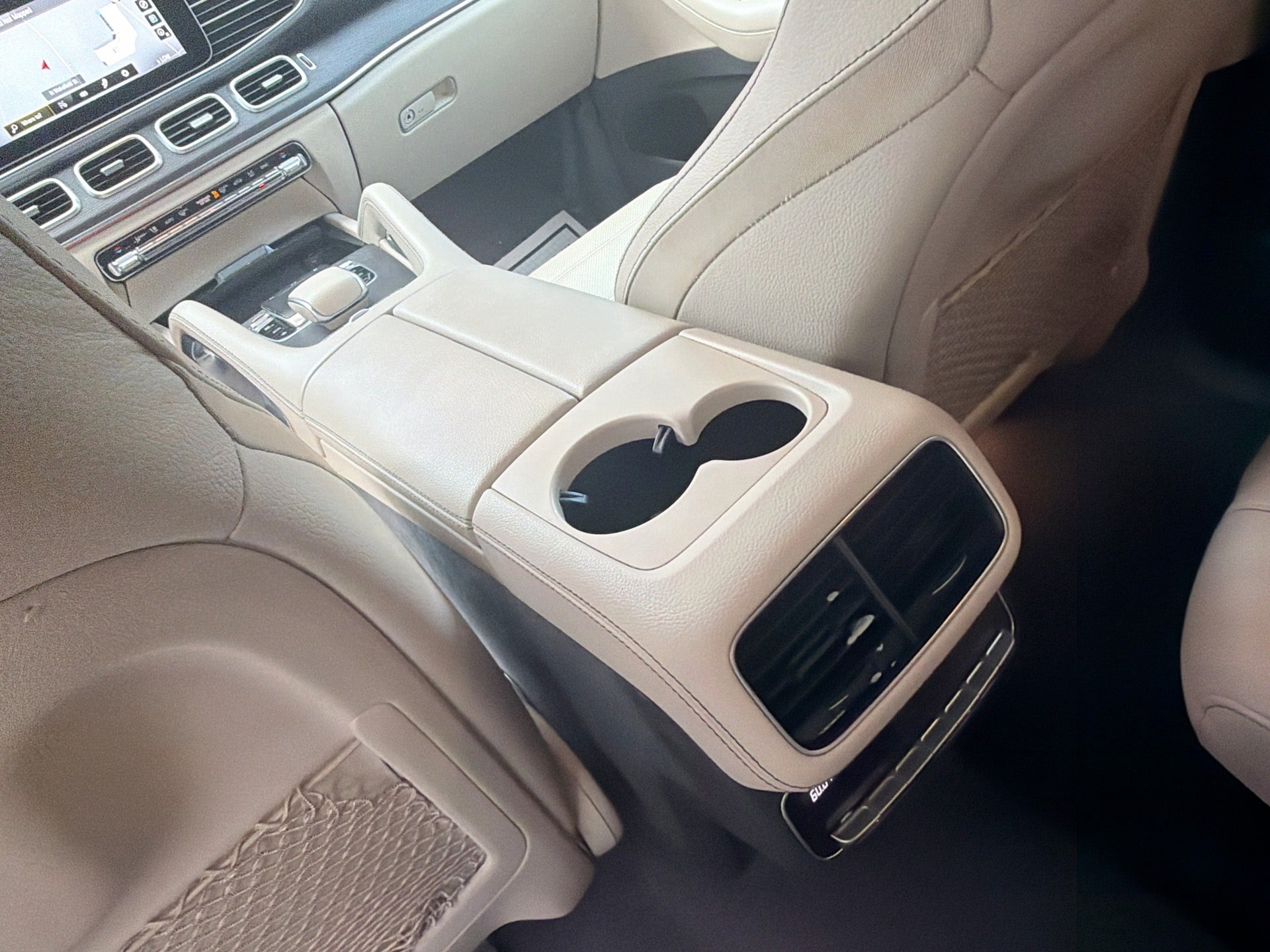 Used 2020 Mercedes-Benz GLS 450 4MATIC image 24