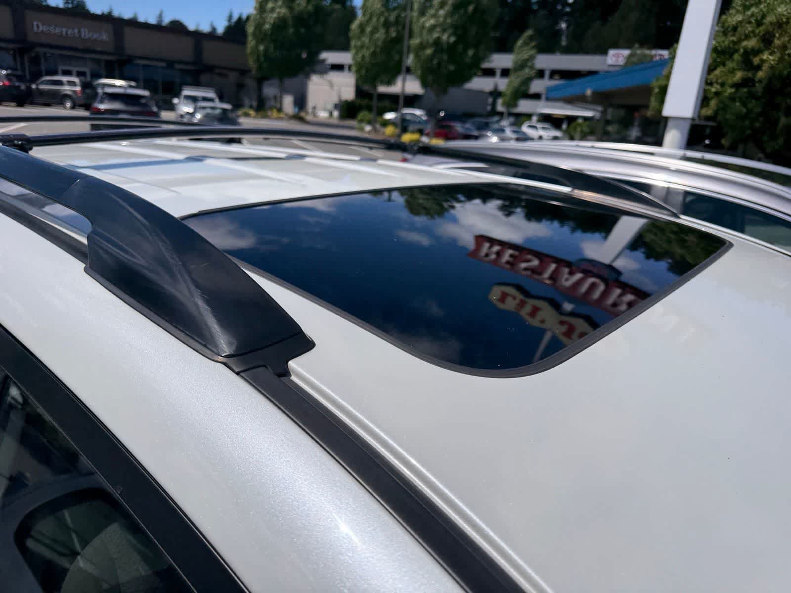 Used 2007 Toyota RAV4 Limited AWD/4WD image 5