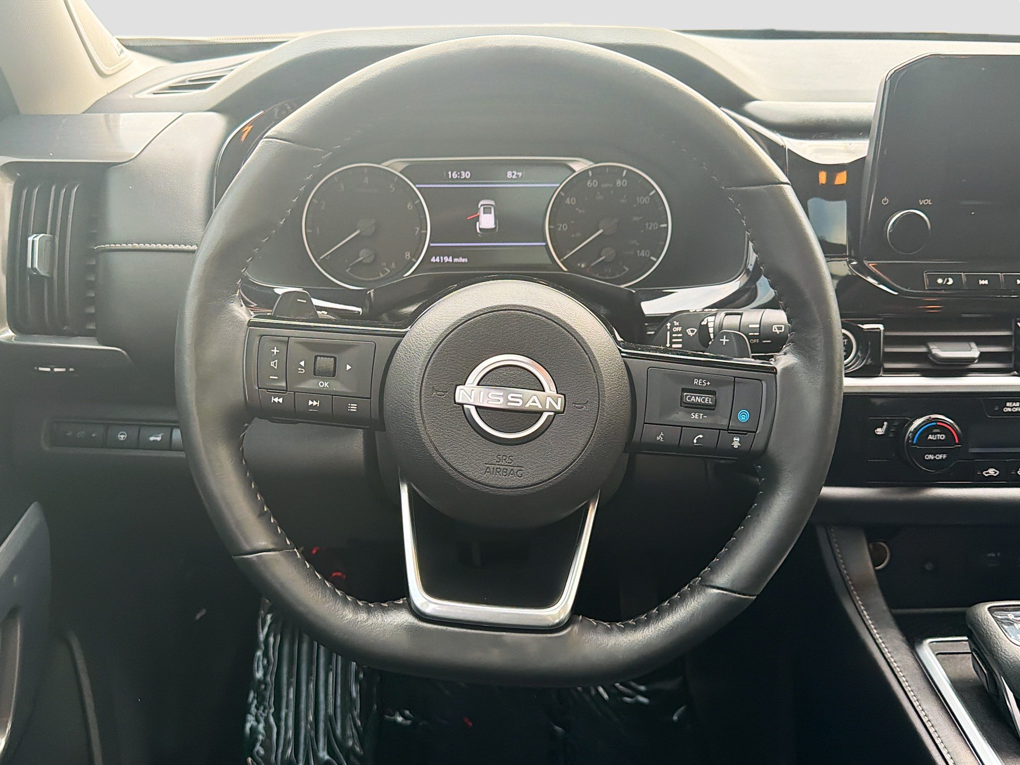 Used 2023 Nissan Pathfinder SL w/ SL Premium Package AWD/4WD image 18