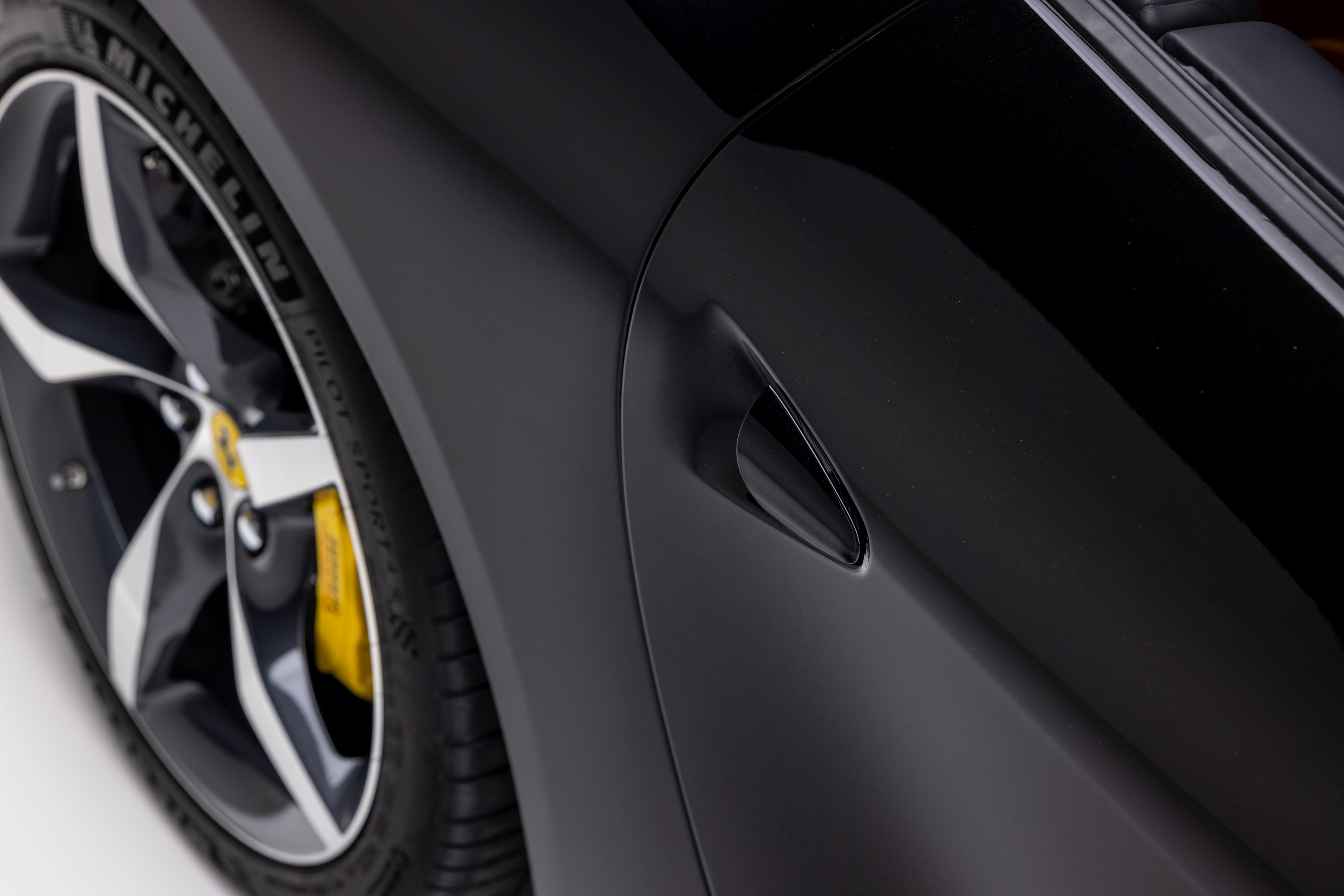 Certified 2023 Ferrari Portofino M RWD image 39