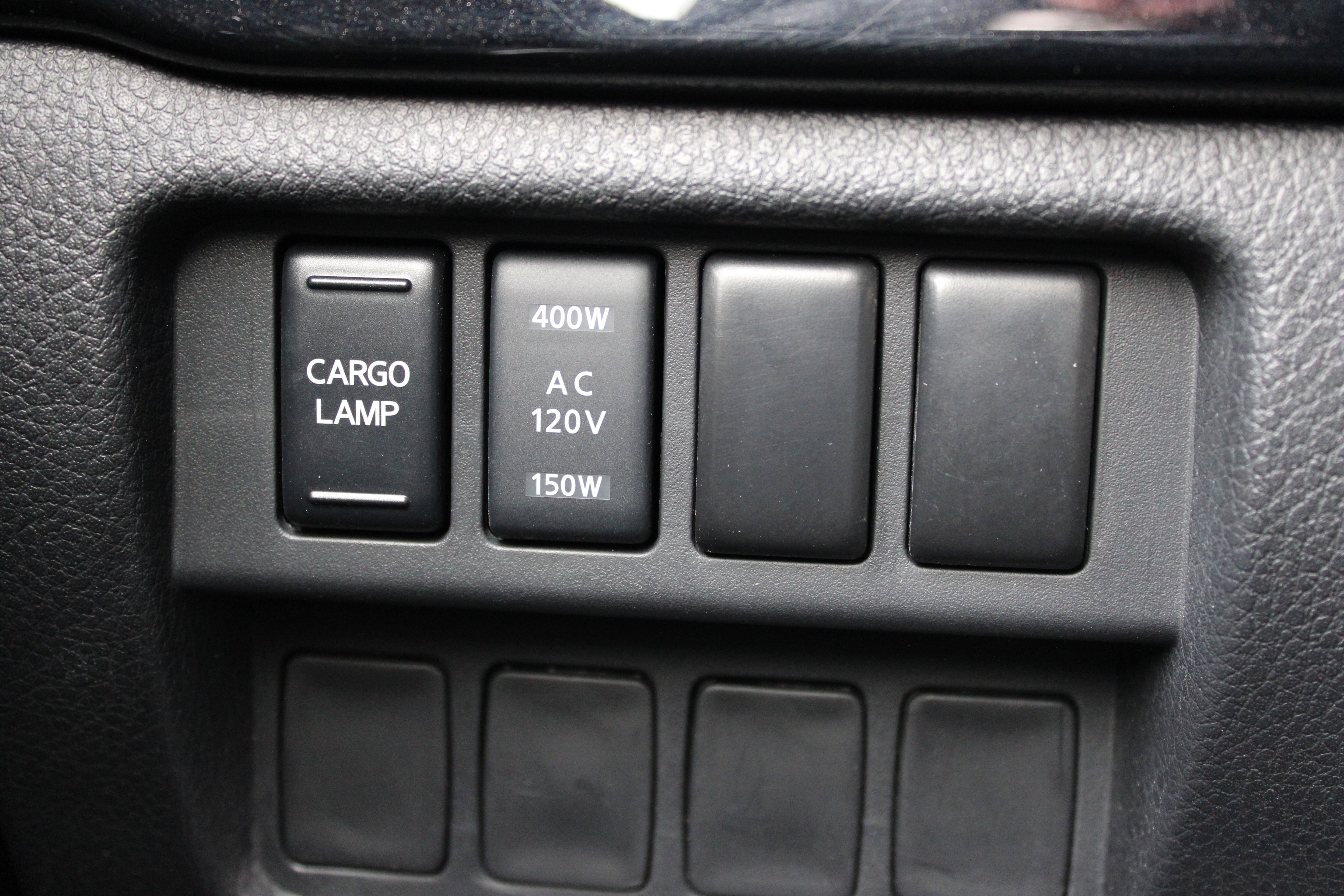 Certified 2022 Nissan Titan SV w/ SV Convenience Package image 33