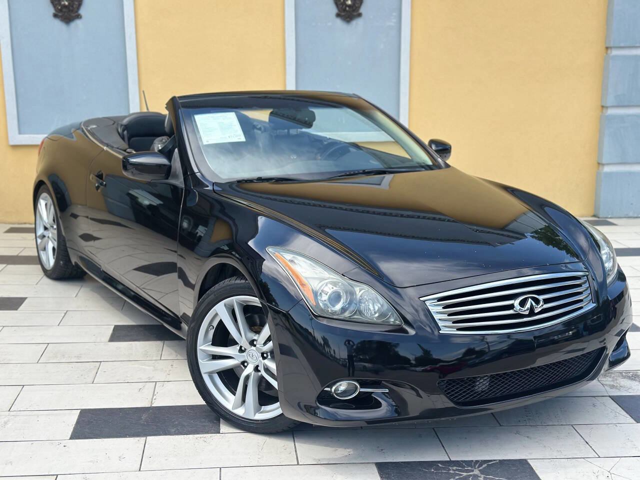 Used 2014 INFINITI Q60 Convertible w/ Premium Package image 10