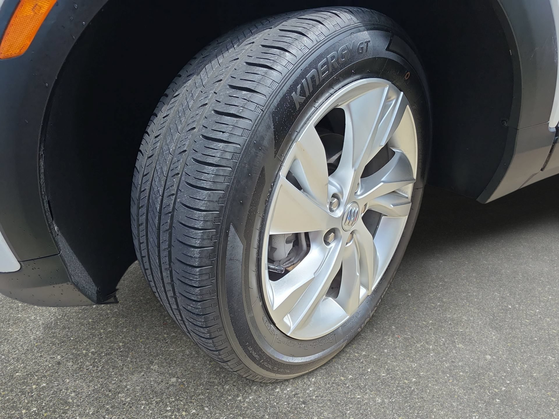 Used 2025 Buick Encore GX Preferred FWD image 29