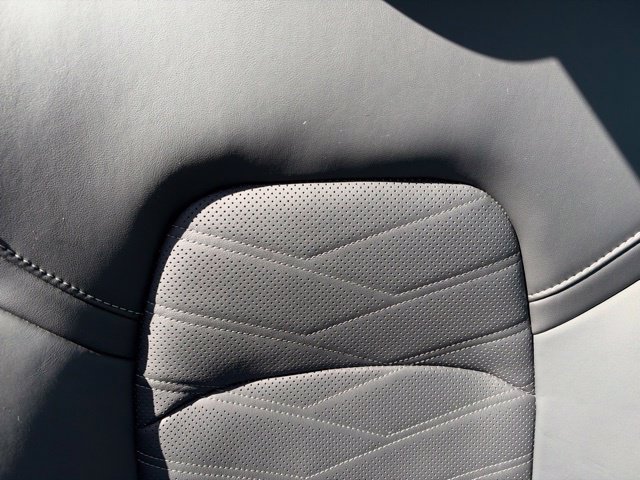 Used 2025 Nissan Pathfinder Platinum AWD/4WD image 40
