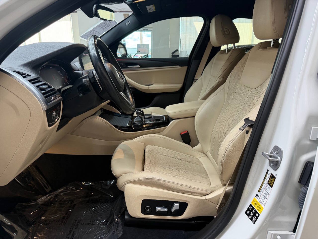 Used 2022 BMW X4 xDrive30i w/ M Sport Package 2 AWD/4WD image 11