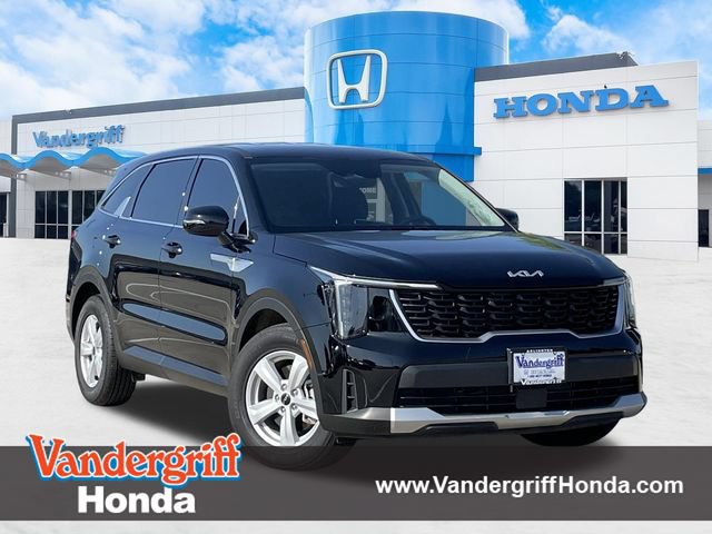 Used 2025 Kia Sorento LX