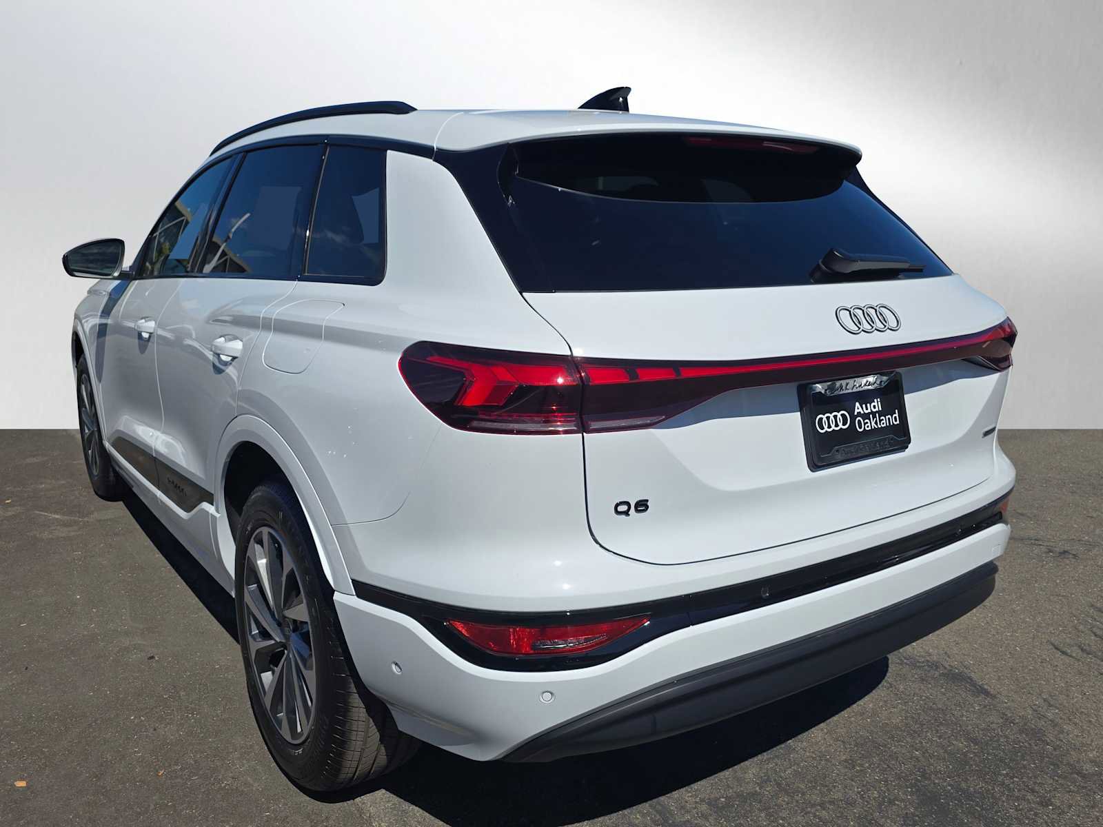 New 2025 Audi Q6 e-tron Premium Plus image 5