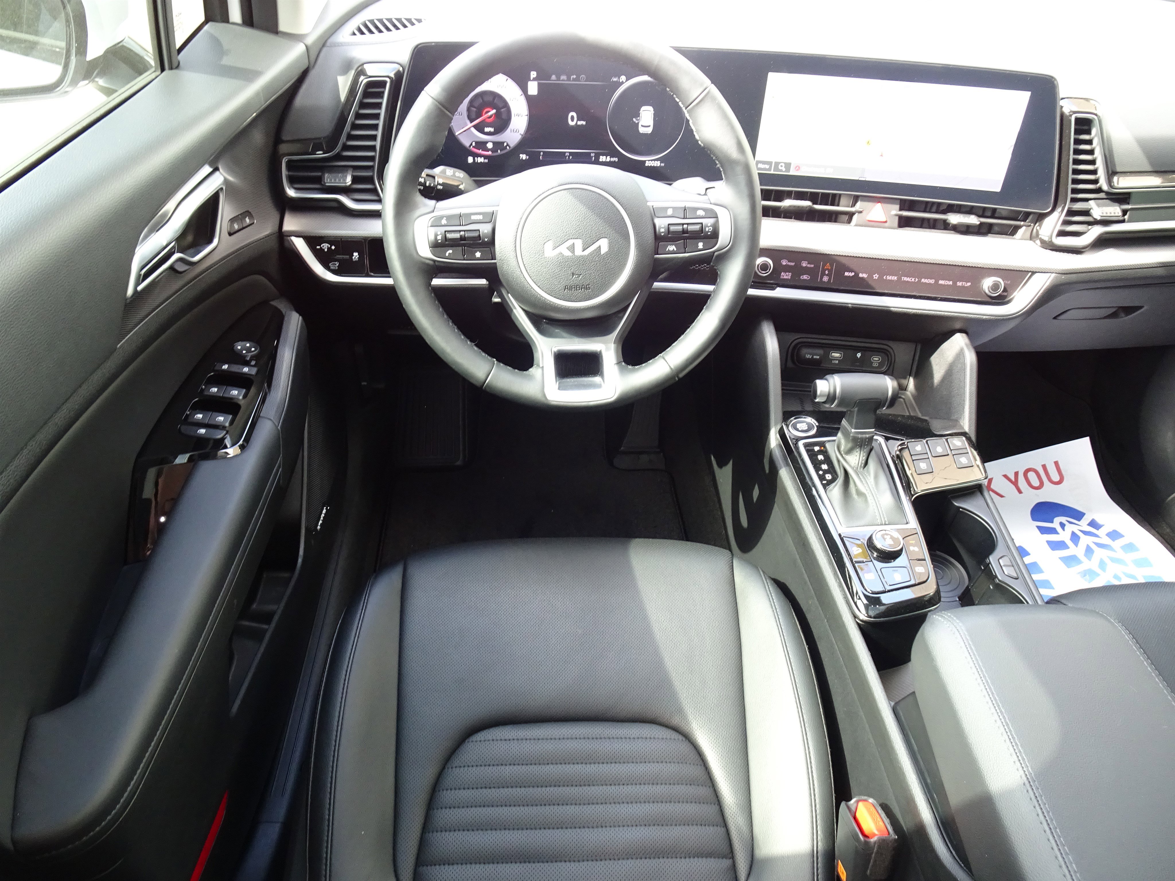 Used 2025 Kia Sportage SX image 16