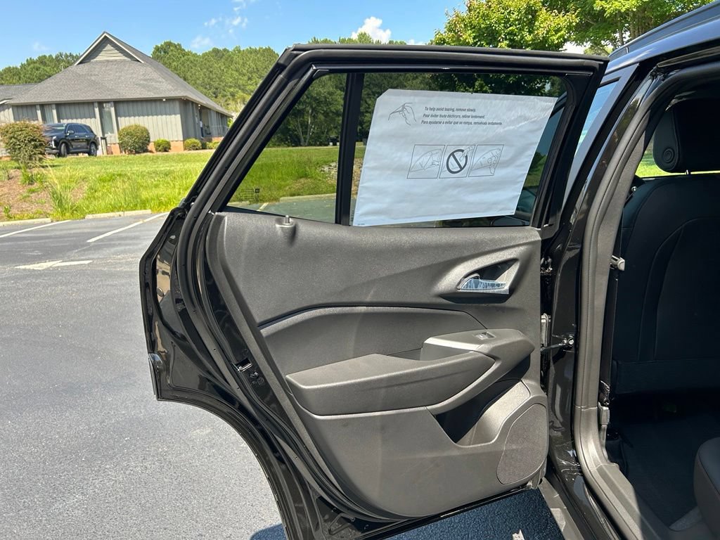 New 2026 Chevrolet Trax RS w/ Sunroof Package FWD image 56