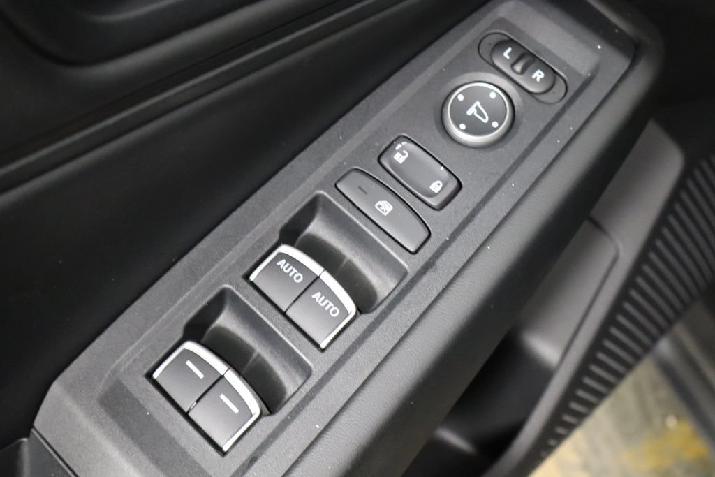 Used 2023 Honda Accord EX image 19