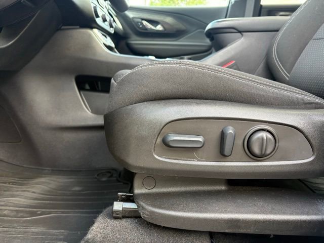 Used 2022 GMC Terrain SLE w/ Driver Convenience Package AWD/4WD image 31