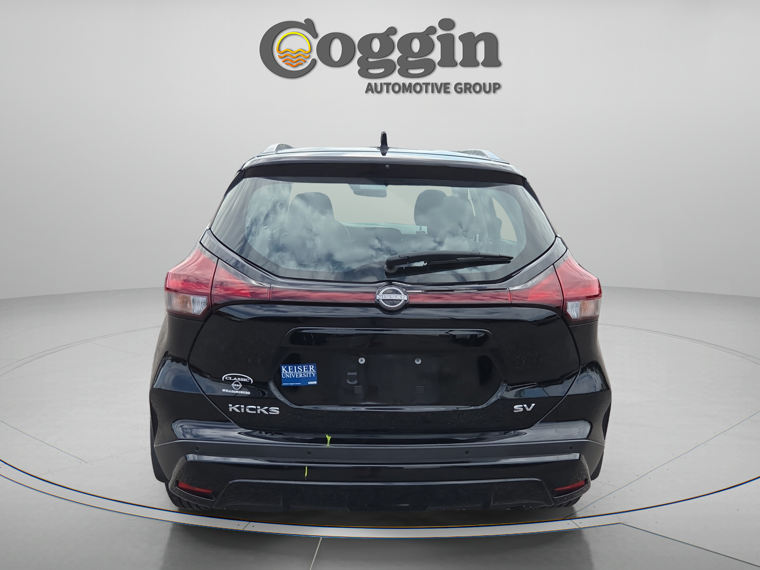 Used 2024 Nissan Kicks SV FWD image 4