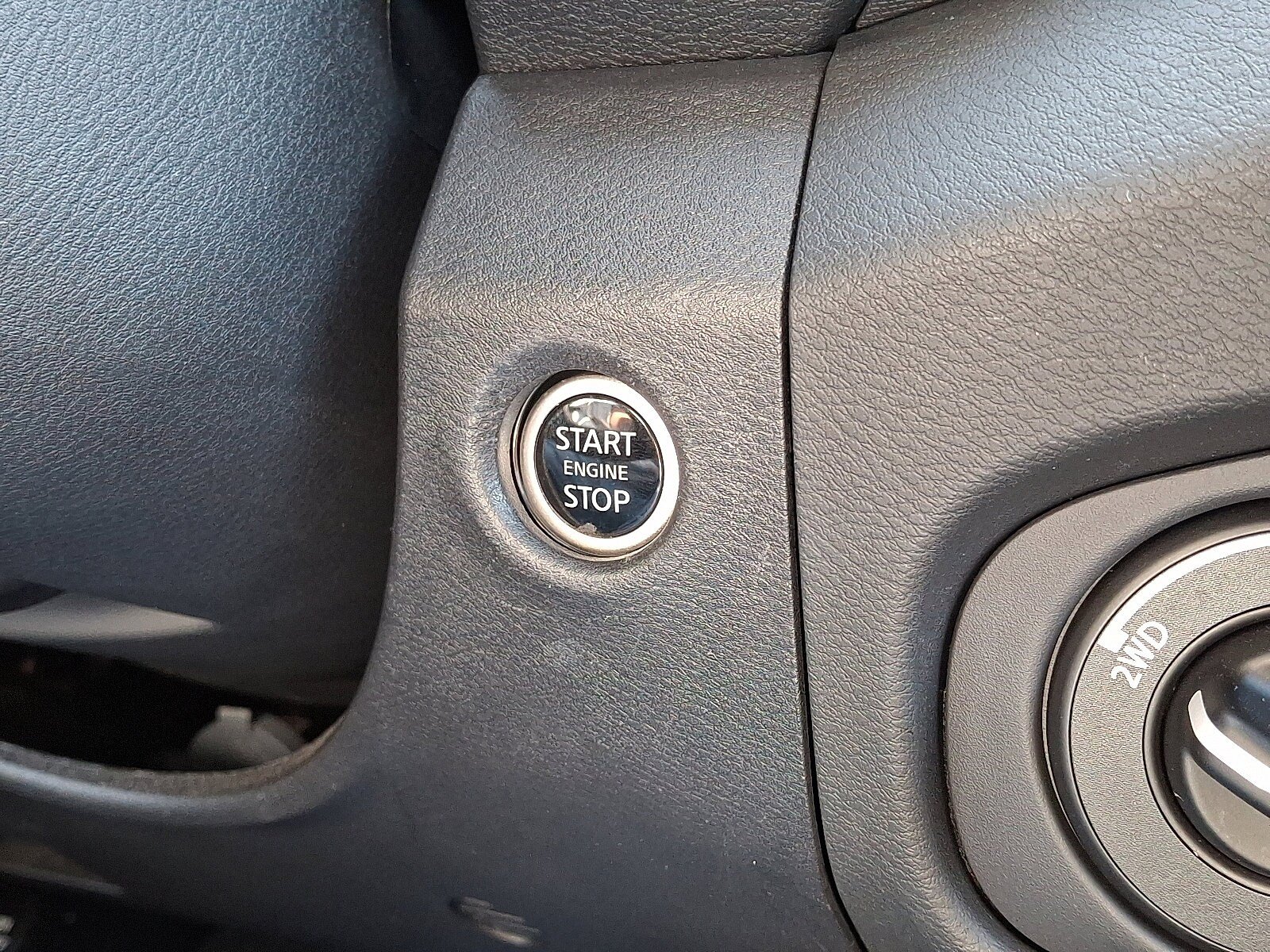 Certified 2024 Nissan Frontier PRO-4X w/ Pro Convenience Package AWD/4WD image 25