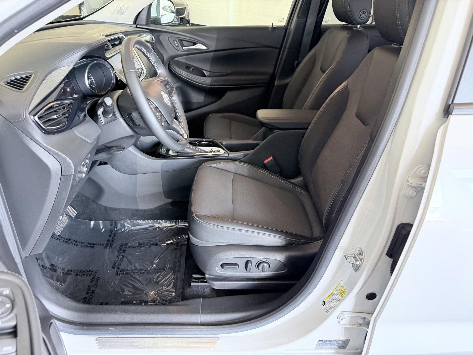 Used 2021 Buick Encore GX Select w/ Sport Touring Package AWD/4WD image 34