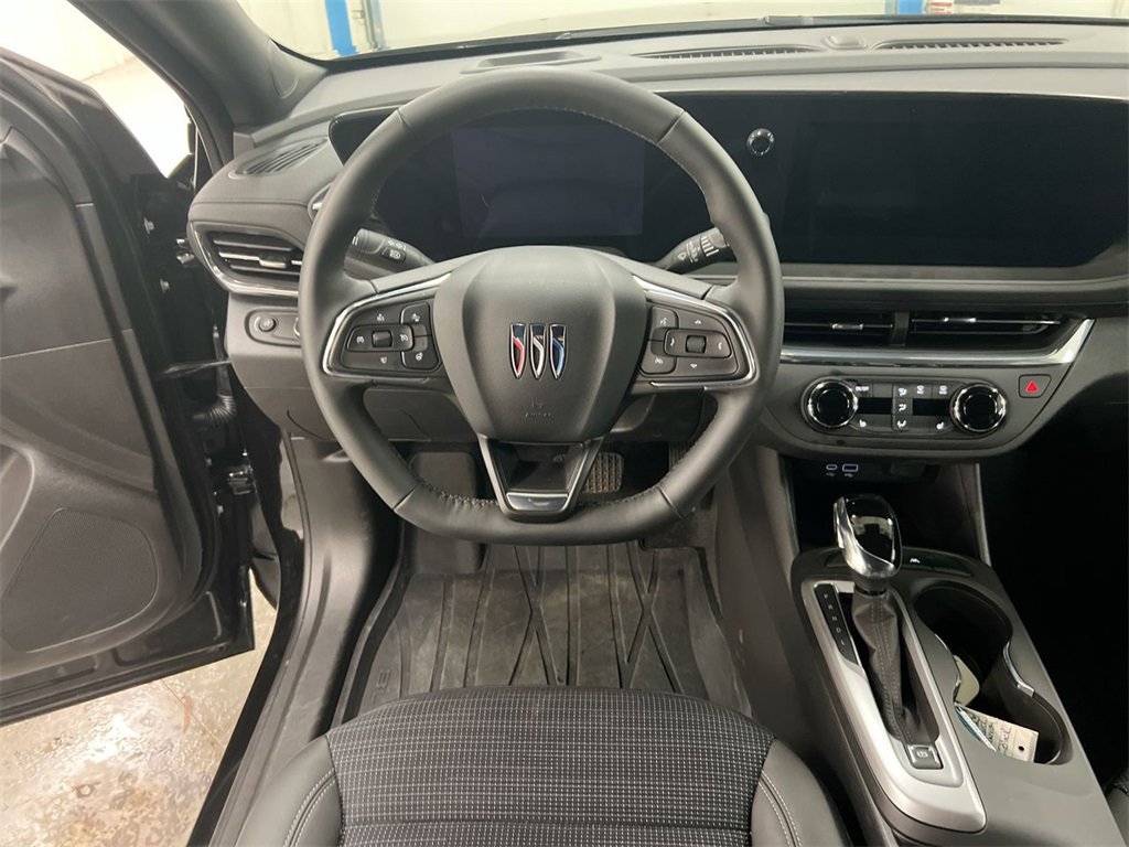 Certified 2025 Buick Envista Preferred w/ Convenience I Package image 19