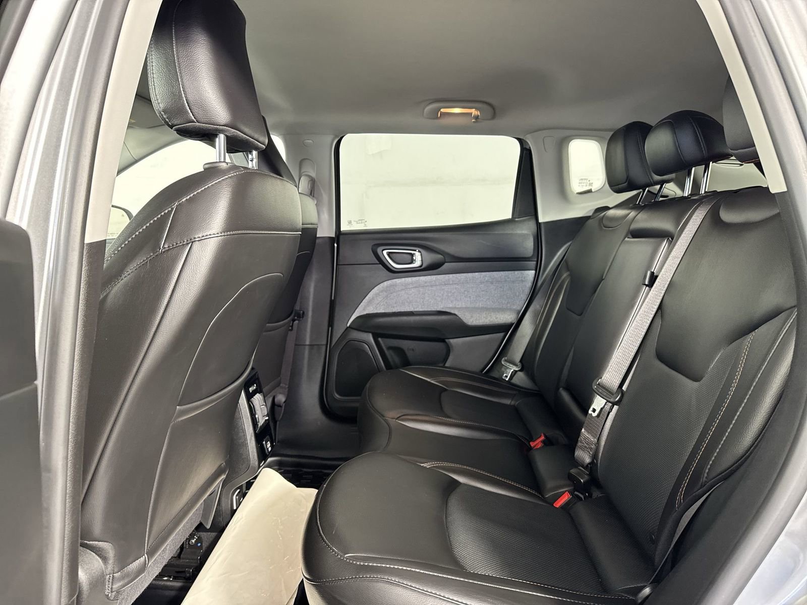 Used 2022 Jeep Compass Latitude image 21