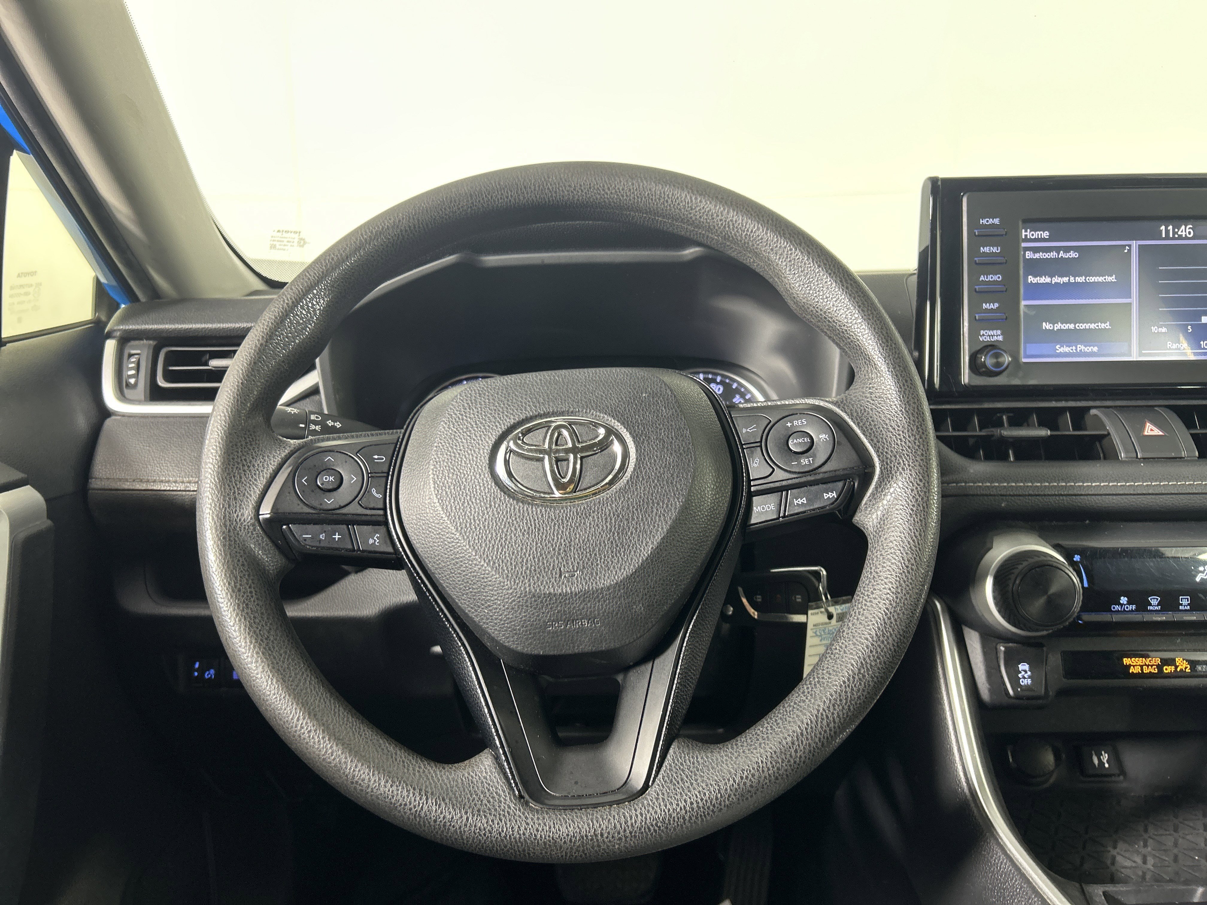 Used 2019 Toyota RAV4 LE image 25