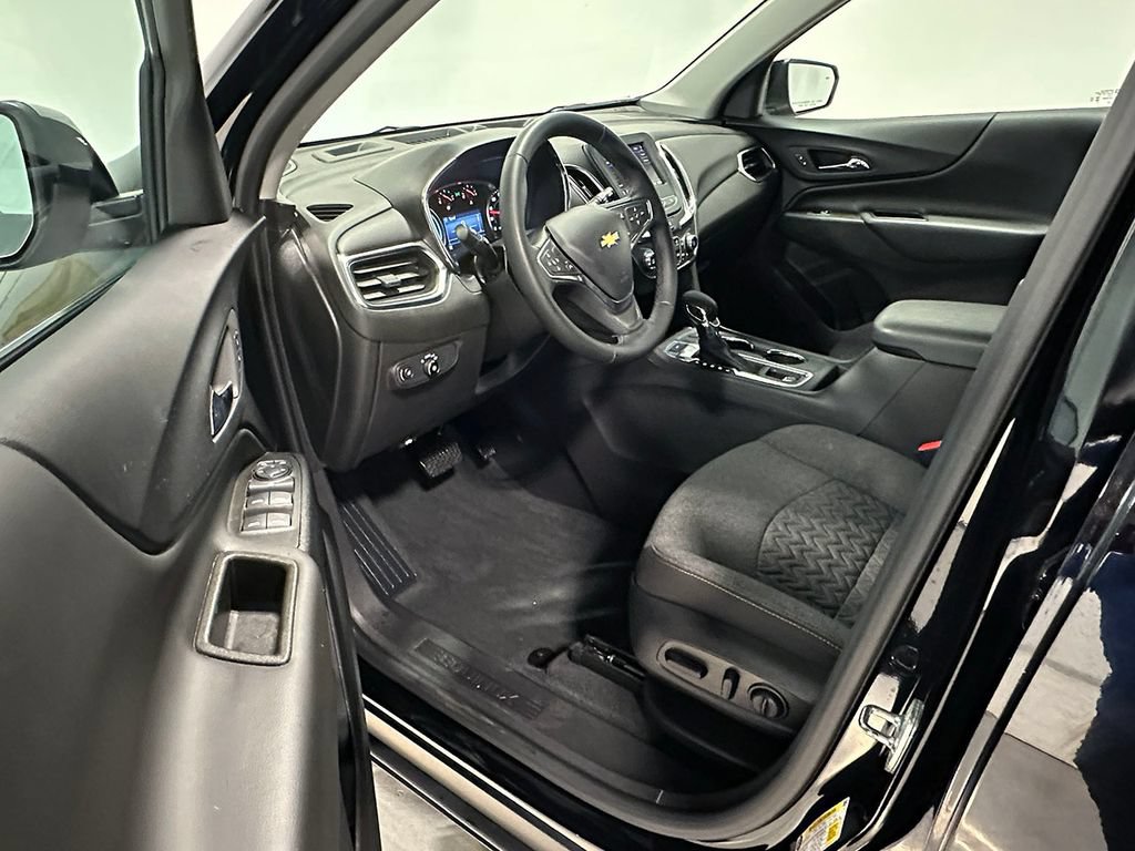 Used 2023 Chevrolet Equinox LT AWD/4WD image 20